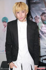 组图：韩国组合BeatWin来港 最想合作成龙草蜢