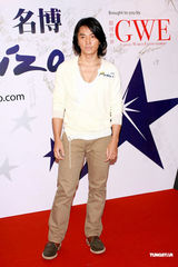 组图：周秀娜等众星性感出席活动 否认出席富豪饭局