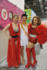 组图：澳门成人展香艳四射 AV郭采洁遭胯下窥阴