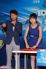 组图：李克勤回无线主持《决战一分钟》