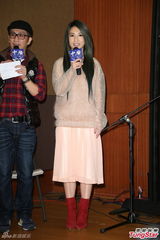 组图：田馥甄自封勤俭持家标兵 分享环保贴士