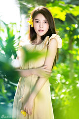 组图：张璇森林唯美写真 清新脱俗宛如仙子