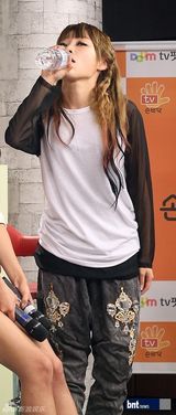 组图：韩团E2RE任《李智慧的Secret》节目嘉宾