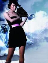 高清组图：罗海琼棒球写真 化身帅气健将酷感十足