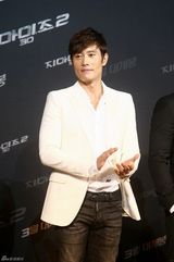 组图：《特种2》在韩首映 阿娇携男友正式亮相