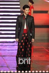 组图：韩国2013亚洲模特颁奖典礼精彩时尚秀