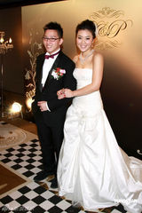高清组图：香港钢琴王子陈隽骞大婚 多位名人道贺