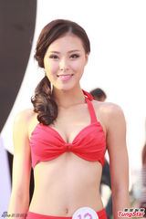 组图：19位入选亚姐泳装出镜 大秀身材性感靓丽