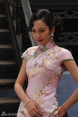 高清图：马苏《旗袍》华丽转身 与众星展情感拉锯战