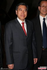 组图：钟景辉热爱演艺不退休 古明华获万元金牌