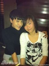 组图：王菲微博晒窦靖童旧照 感叹大女初长成 