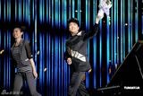 幻灯图：宋祖英演唱会造型华丽 牵手周杰伦唱老歌