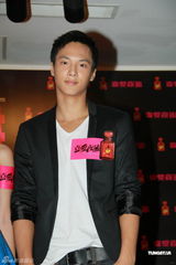 组图：《喜爱夜蒲》香港首映 导演钱国伟携演员亮相