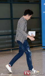 组图：SJ与INFINITE等结束雅加达公演亮相机场