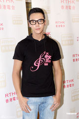 组图：谢安琪林子祥等群星助阵十大中文金曲记者会