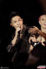 组图：关楚耀个唱邀张学友坐阵 遗撼谭咏麟未到