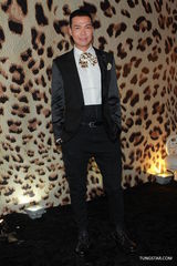 组图：洪天明周家蔚再办婚礼派对 郭富城等群星捧场