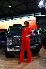 组图：黄奕邓超陈燃亮相上海车展 女王范PK中性风