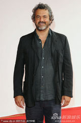 组图：电影《Cavalli》首映礼 阿海奎展异国风情