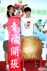 组图：林俊杰筹备个唱忙健身 观摩S.H.E演唱会