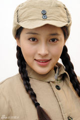 组图：新《亮剑》定妆照 甘婷婷黄志忠塑战争情侣