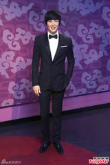 高清图：李敏镐蜡像进驻香港 与本人形象差别大