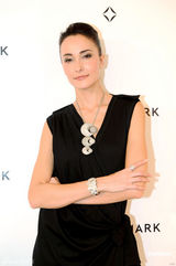 组图：谢婷婷期待柏芝再孕 不追问男友过去感情