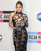 高清组图：詹妮弗-洛佩兹性感黑色透视礼服亮相