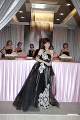 组图：周慧敏赞老公细心体贴 诸葛梓岐望生龙宝宝