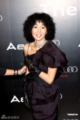 组图：张曼玉出席活动称与男友感情稳定不着急结婚