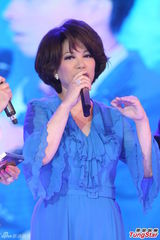 组图：蔡琴上海献唱 经典金曲嗨翻全场