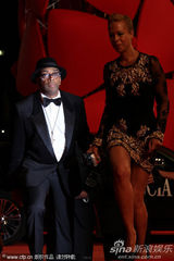 组图：杰克逊纪录片威尼斯首映 导演携全家助阵