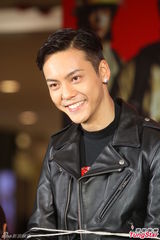 组图：谢霆锋接棒成龙有压力 已报名冲击金像奖