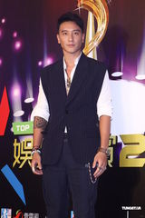 组图：柯震东萧亚轩同场不同台 蔡依林恐吓媒体