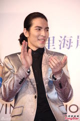 组图：萧敬腾因节俭令愿无酬出演电视台春晚