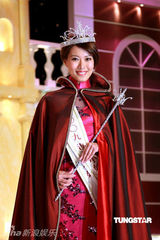 幻灯图集：澳门小姐新鲜出炉 李若滢获双料冠军