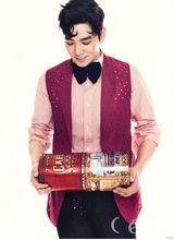 组图：SJ强仁首拍个人写真一展天真烂漫