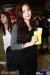 组图：FT等赴日本参加《MCountdown HelloJapan》