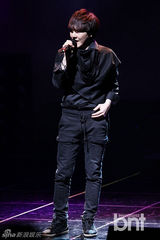 组图：GirlsDay等出席时尚庆典献精彩舞台