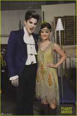 组图：妖男歌手亚当兰伯特吸血鬼造型客串美剧