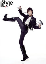 高清组图：李宇春时尚大片秀帅气 解读新专辑