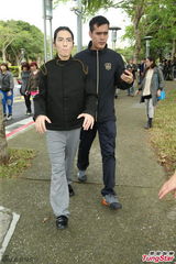 组图：富婆粉丝涉嫌教唆泼粪 萧敬腾称告到底