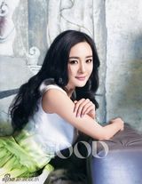 组图：杨幂新写真挑战轻熟女 优雅清新妩媚迷人