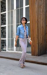 组图：王海珍抹胸长裙玩街拍简单舒适