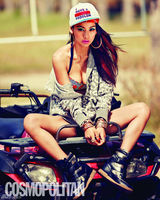 李孝利比基尼写真露胸露腿火辣诱人