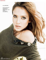 组图：杰西卡-阿尔芭登俄罗斯版《嘉人》封面