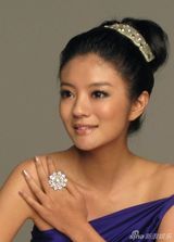 幻灯组图：安以轩拍赫本造型广告 显高贵优雅