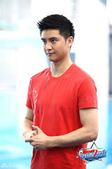 组图：《中国星跳跃》阿Sa和田亮自创拉手跳