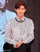 组图：韩国男子偶像组合帝国之子新专辑发布会