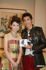 幻灯图：余翠芝难忘春晚演出 北京之行满足多个愿望 